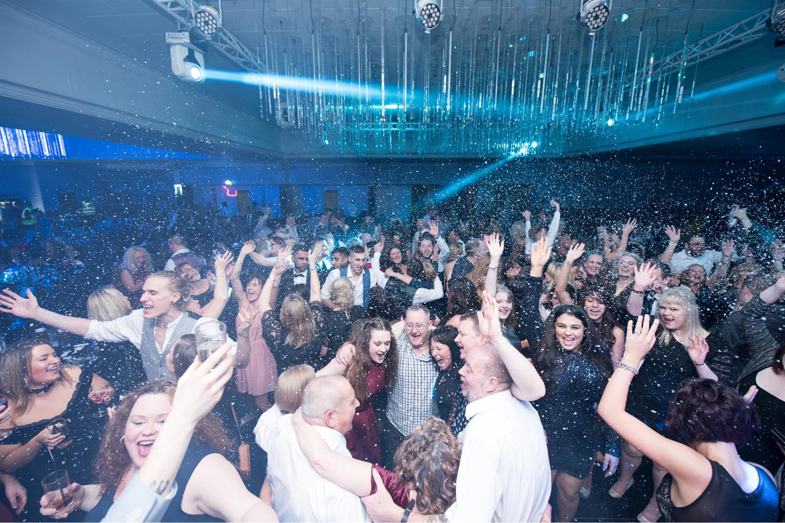 easy ways to save money on the party